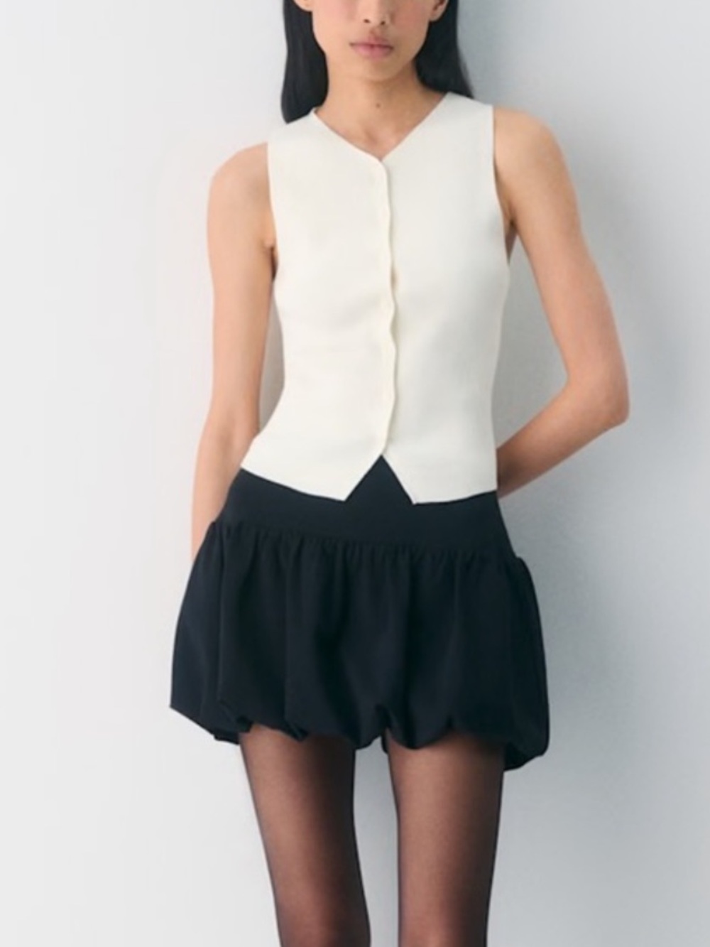 Aritzia Wilfred Croquet Sweater Vest in Light Birch
